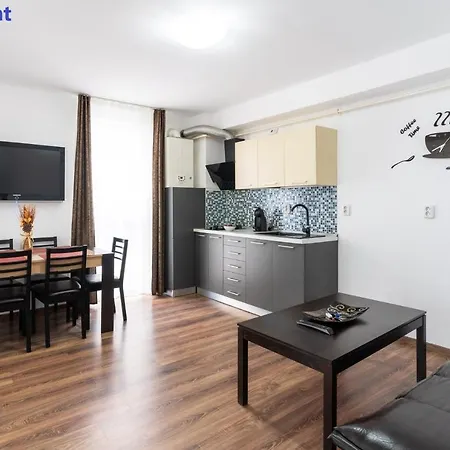 Apartamento Zeka's Mamaia